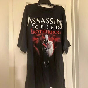 Assassin creed shirt size xxl
